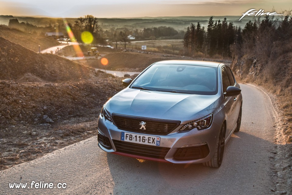 Photo essai Peugeot 308 GTi II PureTech 263 BVM6 (2019)