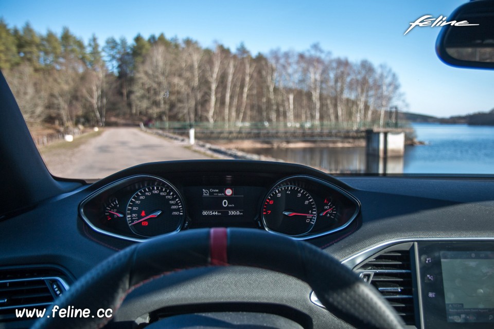 Photo essai Peugeot 308 GTi II PureTech 263 BVM6 (2019)