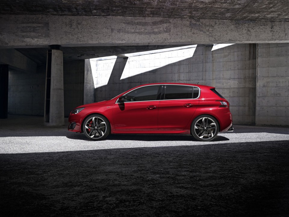 Photo officielle Peugeot 308 GTi by Peugeot Sport (2015)