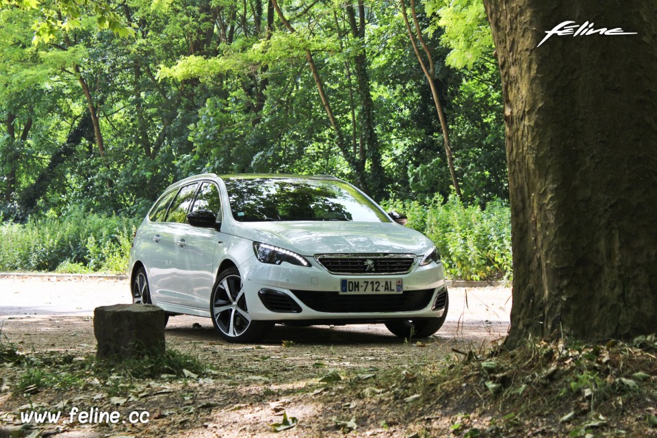 Photo essai Peugeot 308 SW GT Blanc Nacré - 1.6 THP 205