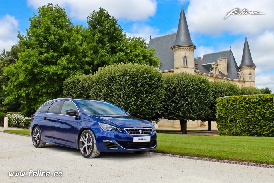 Photo essai Peugeot 308 SW GT Bleu Magnetic - 2.0 BlueHDi 180 EA