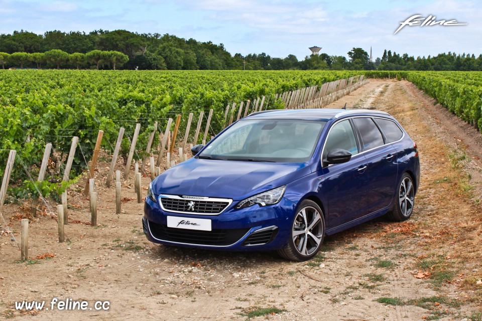 Photo essai Peugeot 308 SW GT Bleu Magnetic - 2.0 BlueHDi 180 EA