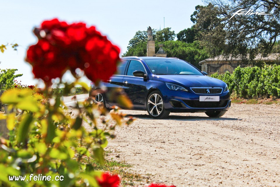 Photo essai Peugeot 308 SW GT Bleu Magnetic - 2.0 BlueHDi 180 EA