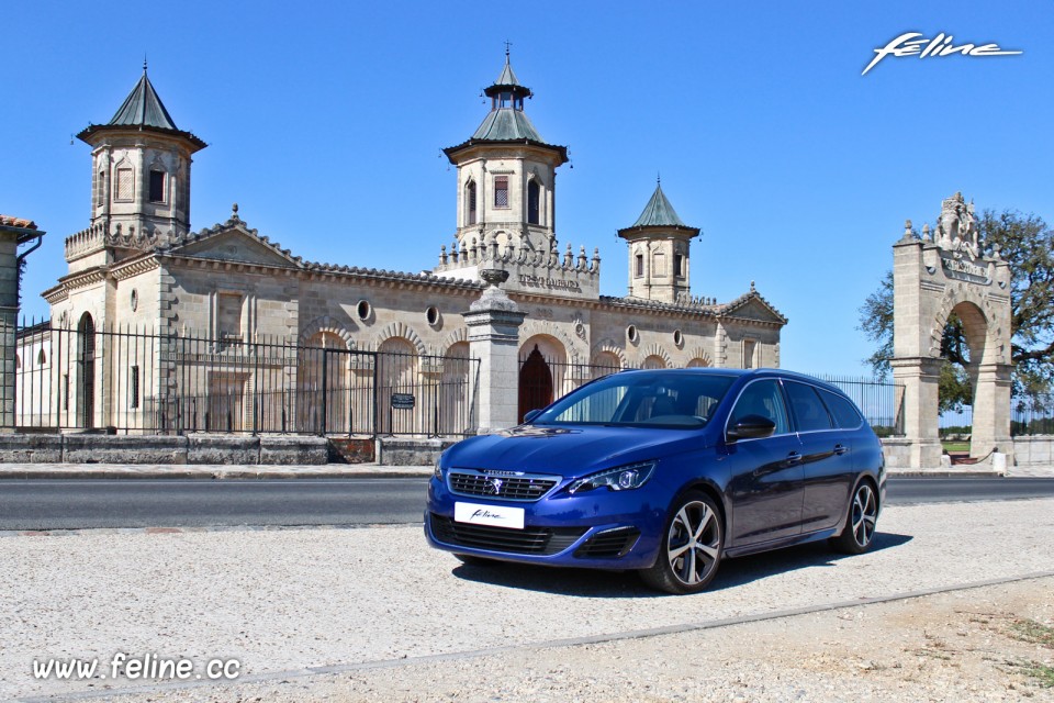 Photo essai Peugeot 308 SW GT Bleu Magnetic - 2.0 BlueHDi 180 EA