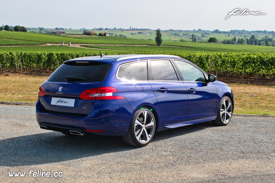 Photo essai Peugeot 308 SW GT Bleu Magnetic - 2.0 BlueHDi 180 EA