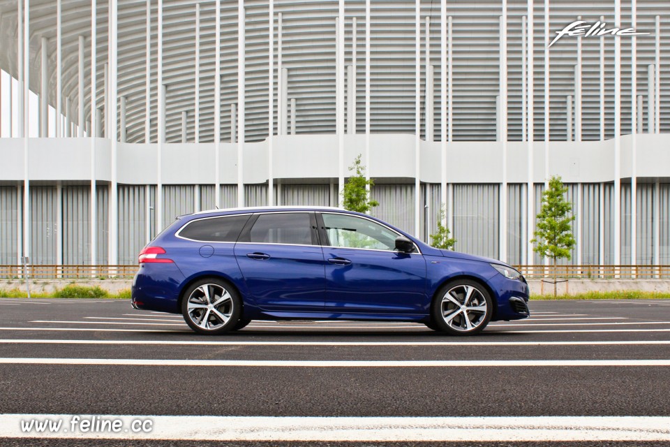 Photo profil Peugeot 308 SW GT Bleu Magnetic - 2.0 BlueHDi 180 E