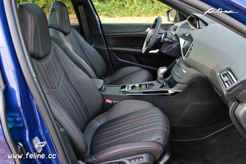 Photo sièges avant Peugeot 308 SW GT Bleu Magnetic - 2.0 BlueHD