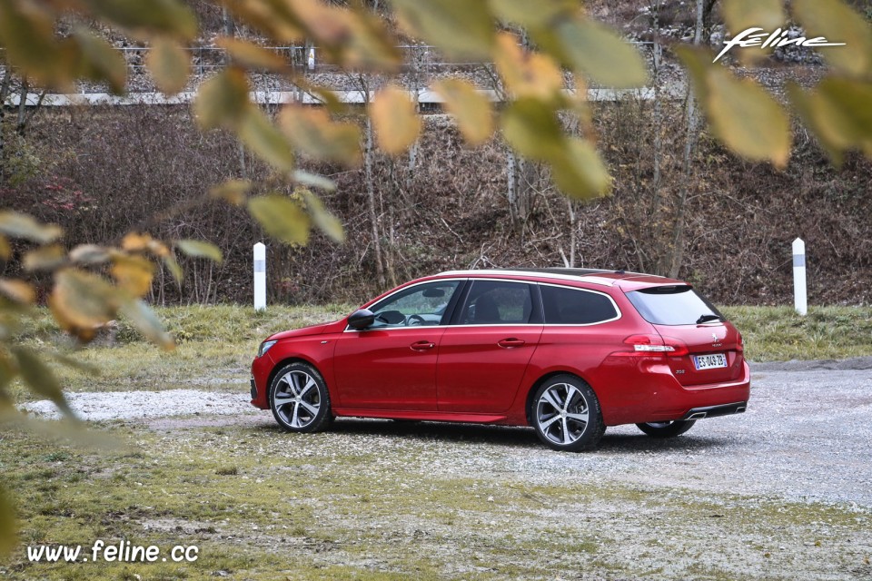 Photo profil Peugeot 308 SW GT restylée Rouge Ultimate - 1.6 Pu