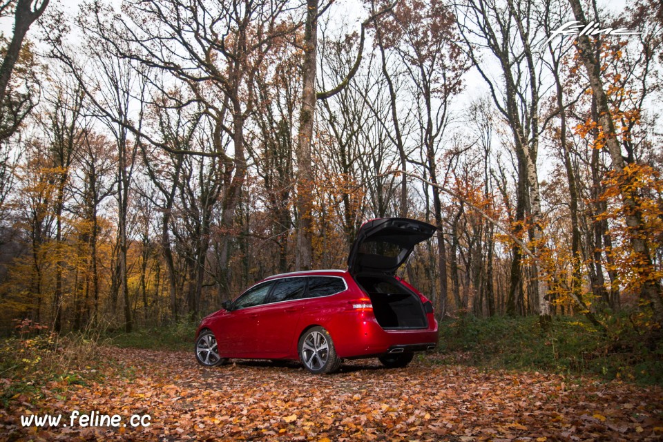 Photo essai Peugeot 308 SW GT restylée Rouge Ultimate - 1.6 Pur