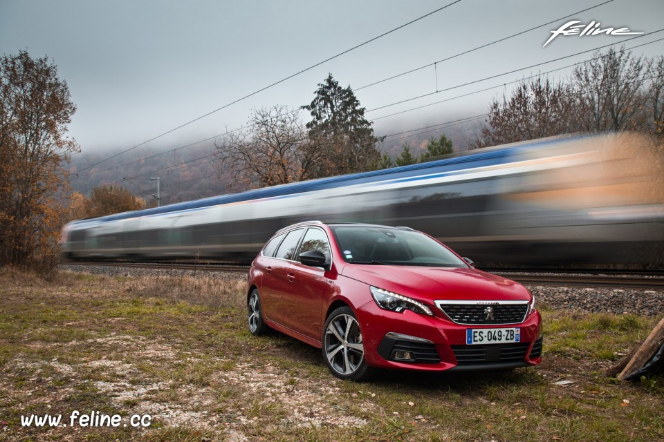 Photo essai Peugeot 308 SW GT restylée Rouge Ultimate - 1.6 Pur