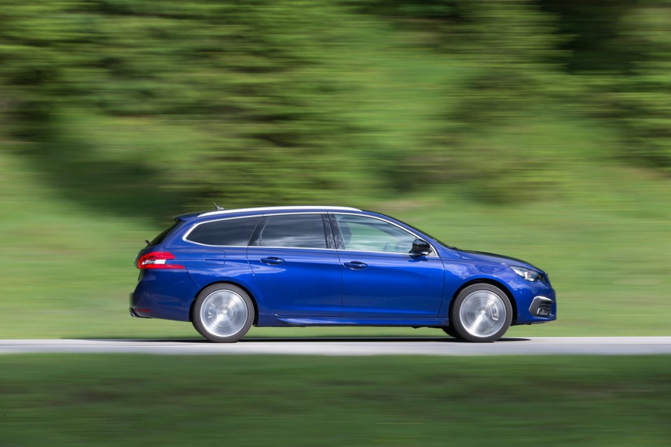 Photo profil Peugeot 308 II SW GT restylée - Essais presse 2017