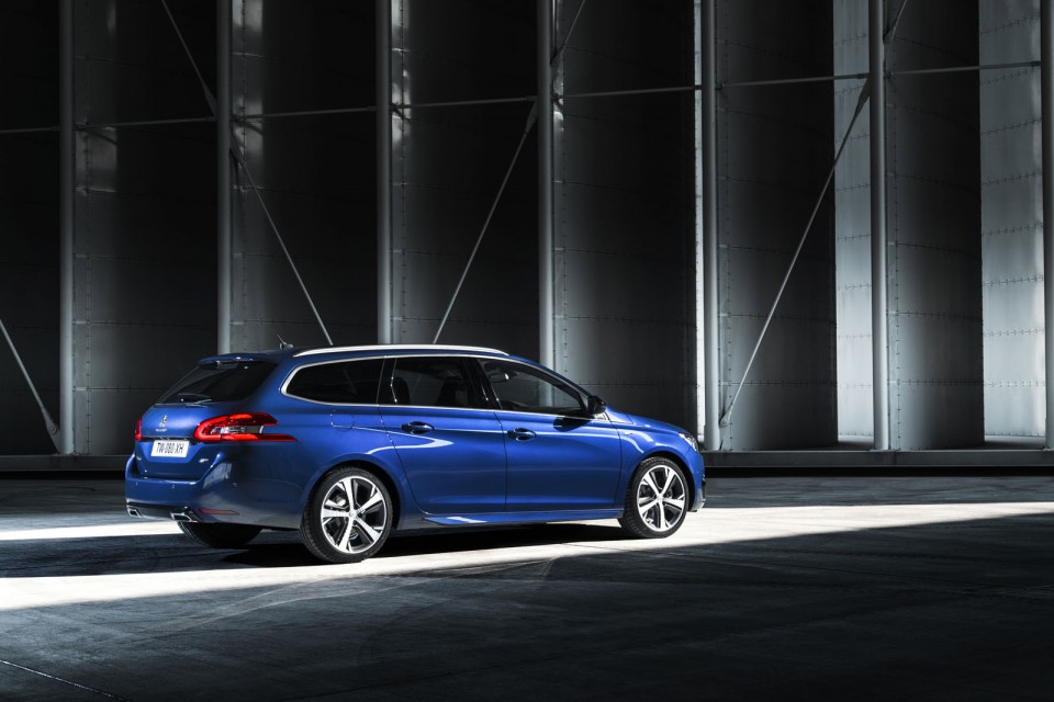 Photo Peugeot 308 SW GT Bleu Magnetic