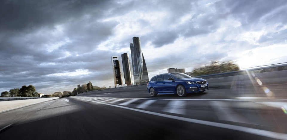 Photo officielle Peugeot 308 SW GT restylée (2017)