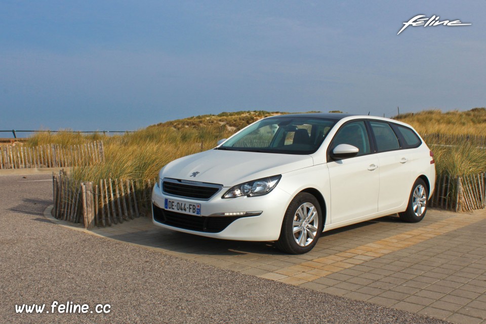 Photo 3/4 avant Peugeot 308 SW II Business Pack Blanc Nacré - 1.6 BlueHDi 120