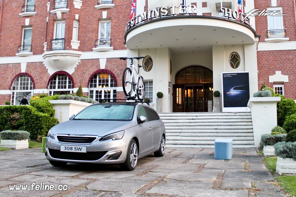 Photo Essai Peugeot 308 SW II Féline Gris Artense