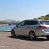 Photo 3/4 arrière Peugeot 308 SW II Féline Gris Aluminium - 2.0 BlueHDi 150 EAT6