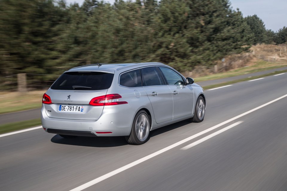 Photo officielle Peugeot 308 SW II Féline Gris Alu