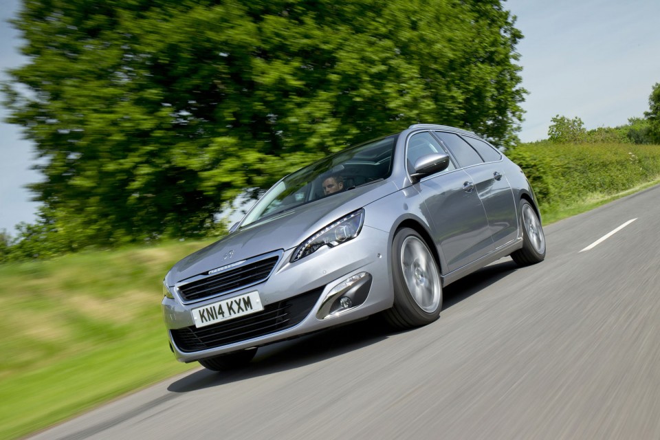 Photo Peugeot 308 SW II Féline Gris Aluminium (UK)