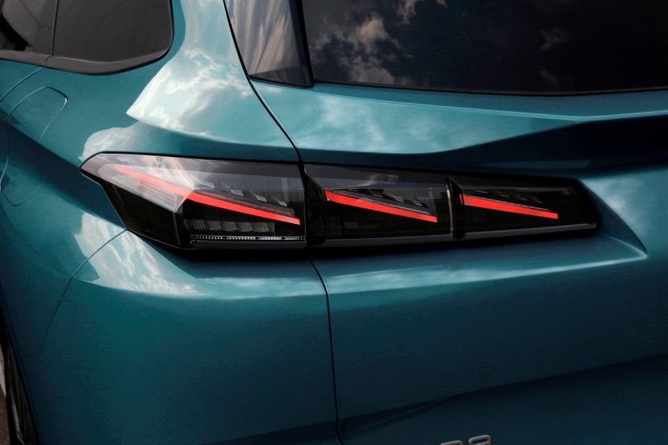 Photo feu arrière Full LED Peugeot 308 SW III break (2021)