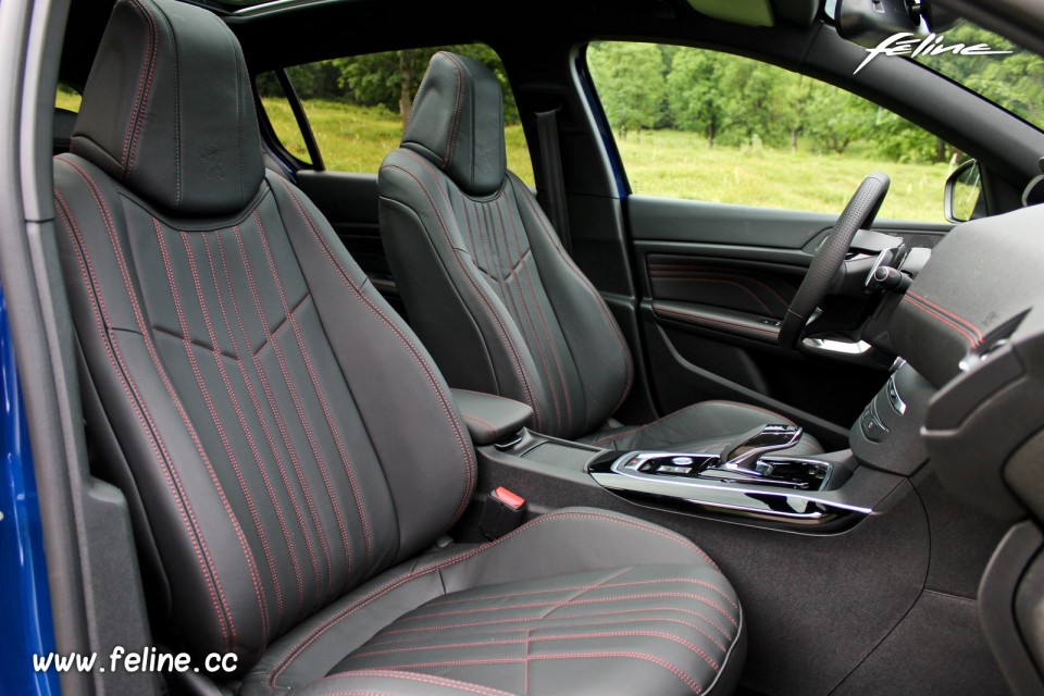 Photo sièges avant cuir noir essai Peugeot 308 II restylée (20