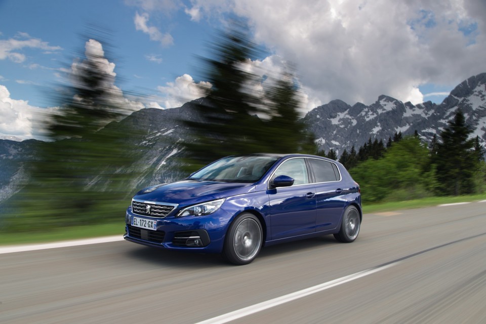 Photo officielle Peugeot 308 II Allure restylée - Essais presse