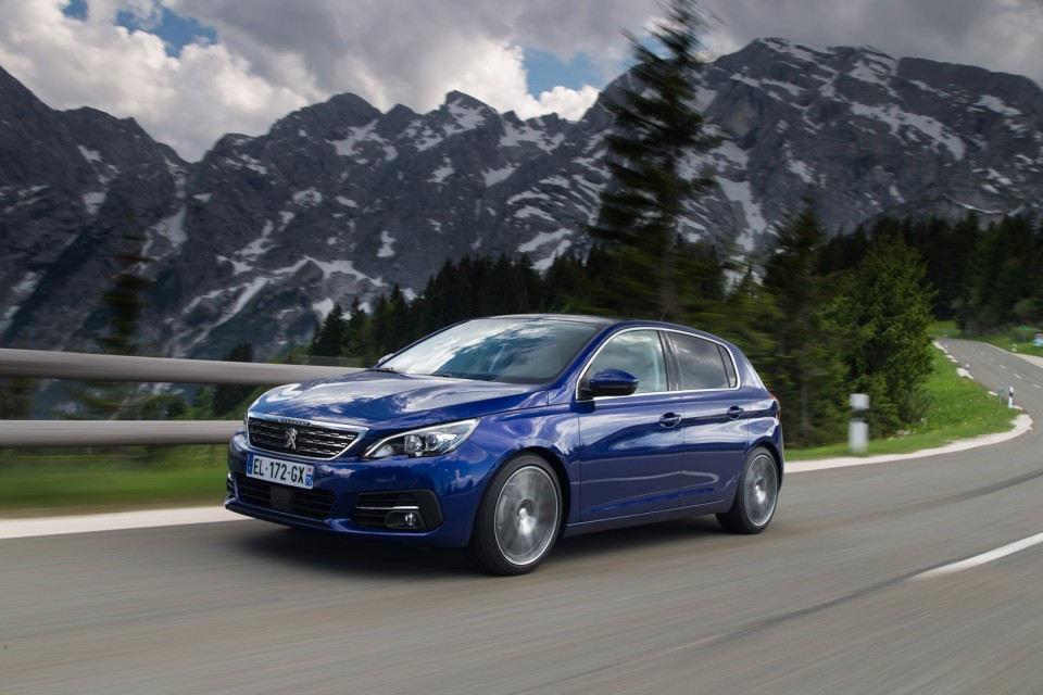 Photo officielle Peugeot 308 II Allure restylée - Essais presse