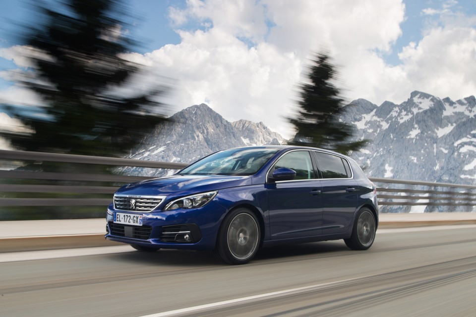 Photo officielle Peugeot 308 II Allure restylée - Essais presse