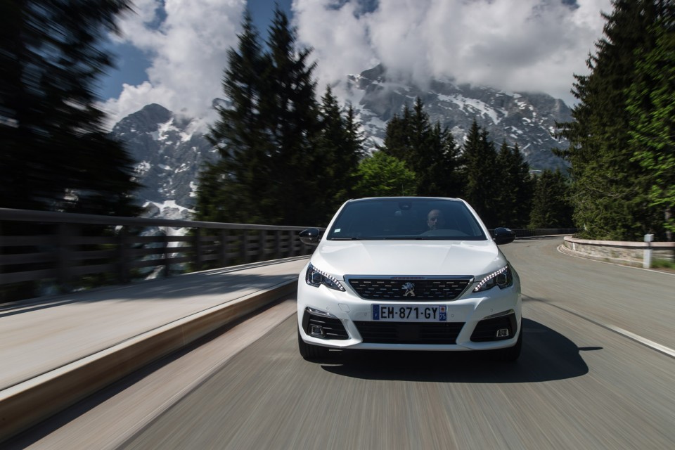 Photo officielle Peugeot 308 II GT Line restylée - Essais press