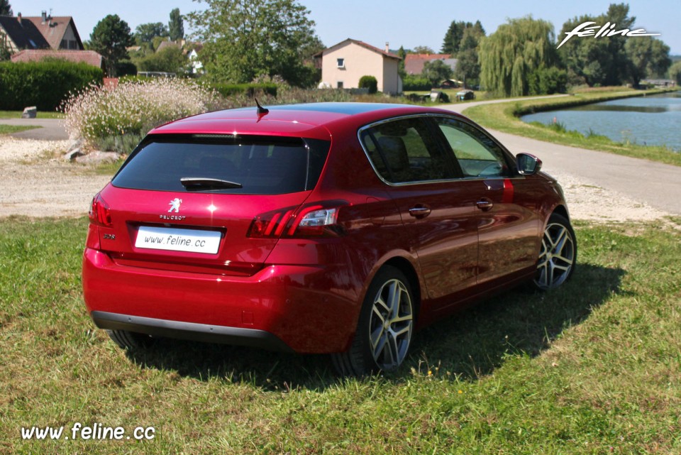 Photo essai Peugeot 308 II Féline Rouge Rubi 1.6 THP 155 -1-002