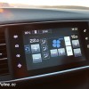 Photo commandes climatisation bi-zone écran tactile Peugeot 308 II Féline -1-087
