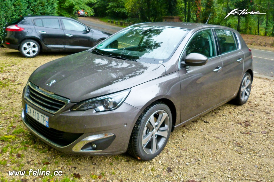 Photo essai Peugeot 308 II Allure 1.6 e-HDi 115 Gris Moka - Opération 3:08 (2013) - 2-004