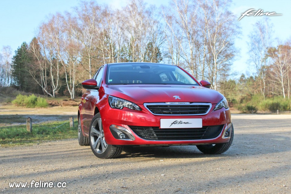 Photo Essai Peugeot 308 II Allure Rouge Rubi - 1.6 THP 125 ch BVM6 - 3-010