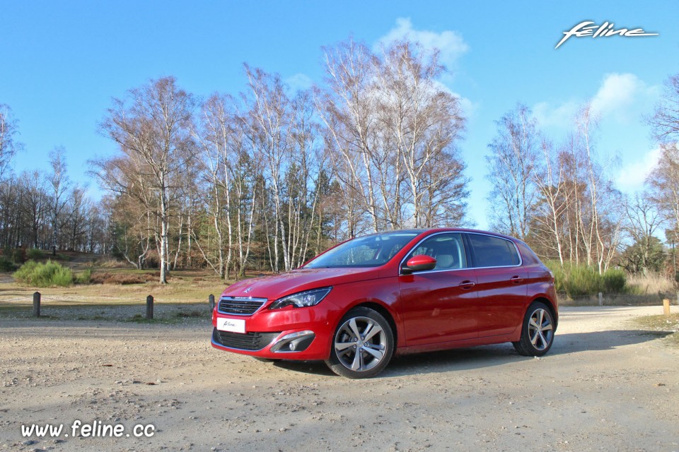 Photo Essai Peugeot 308 II Allure Rouge Rubi - 1.6 THP 125 ch BVM6 - 3-013