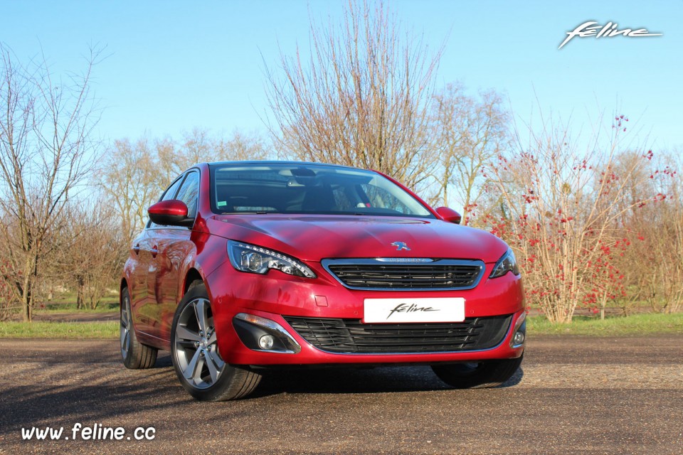 Photo Essai Peugeot 308 II Allure Rouge Rubi - 1.6 THP 125 ch BVM6 - 3-021