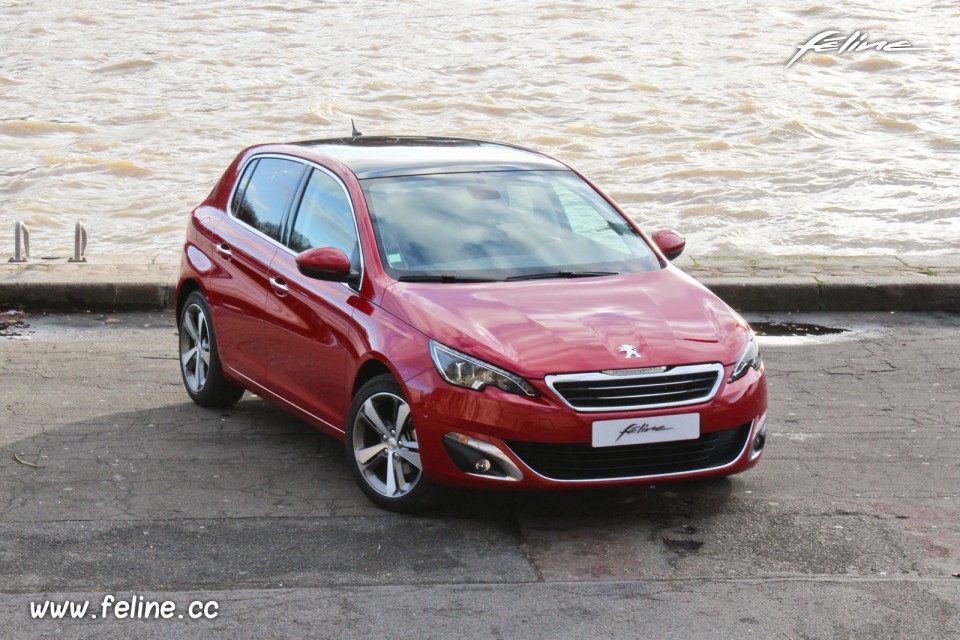 Photo Essai Peugeot 308 II Allure Rouge Rubi - 1.6 THP 125 ch BVM6 - 3-029