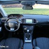 Photo intérieur i-Cockpit Peugeot 308 II Allure Rouge Rubi - 1.6 THP 125 ch BVM6 - 3-053