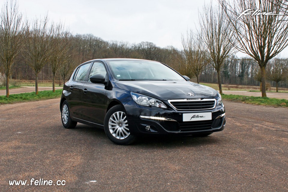 Photo 3/4 avant Peugeot 308 II Access Dark Blue - 1.2 PureTech 8