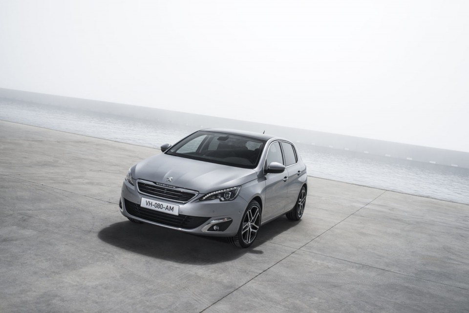 Photo Peugeot 308 II - 2-044