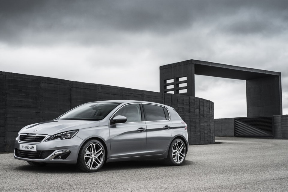 Photo 3/4 avant Peugeot 308 II - 2-051