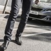 Photo lifestyle homme Peugeot 308 II - 2-120