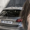 Photo lifestyle femme Peugeot 308 II - 2-128