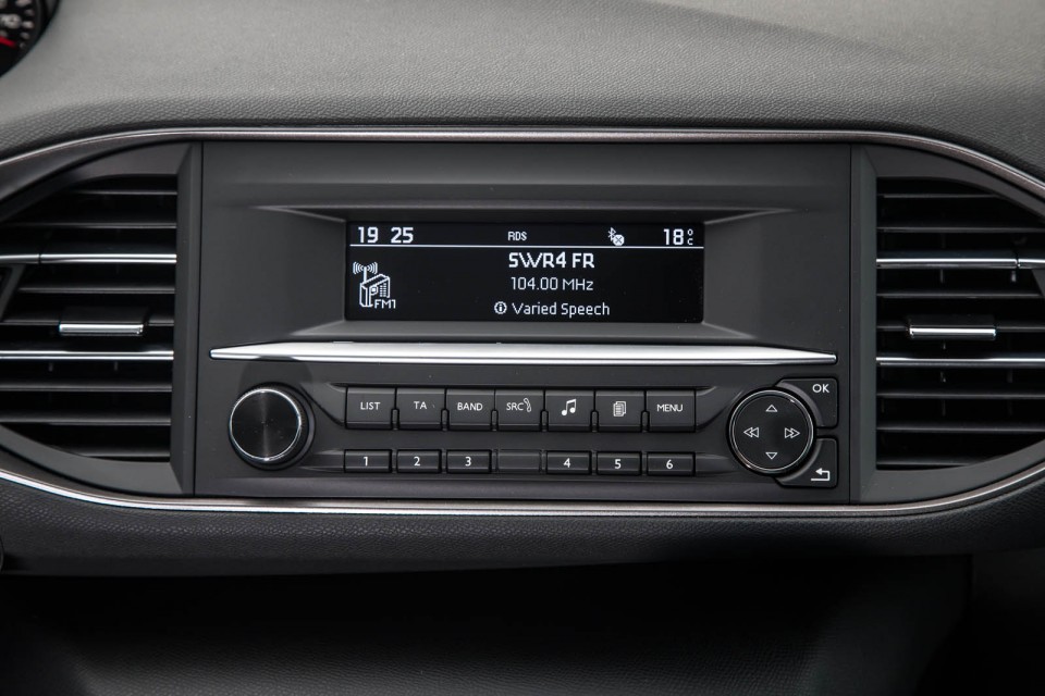 Photo Autoradio CD WIP Sound Peugeot 308 II Access