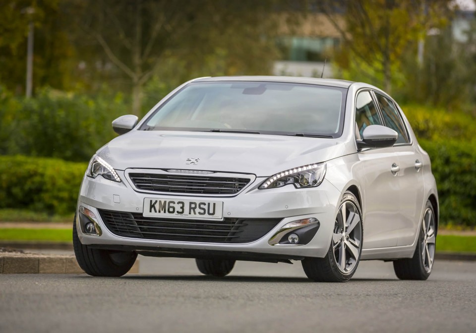 Photo officielle Peugeot 308 II Allure Gris Aluminium (UK)