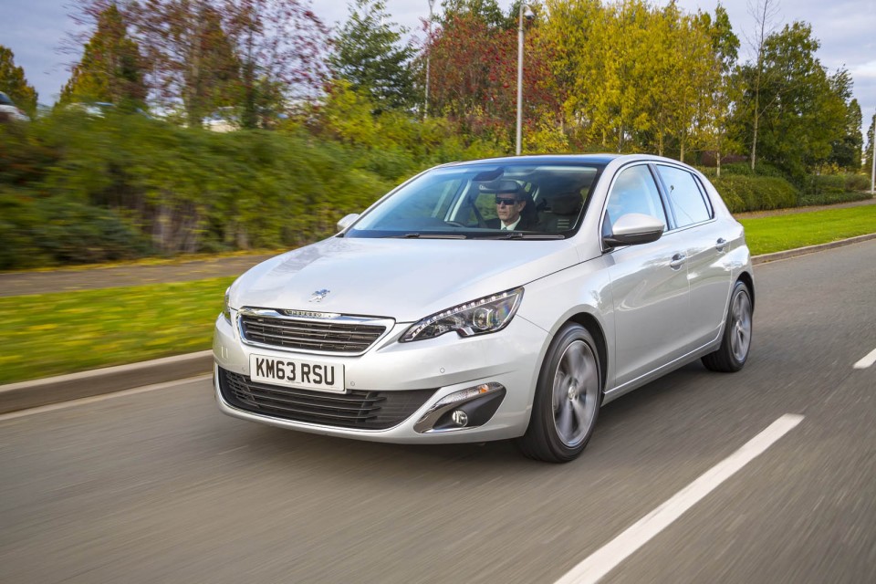 Photo officielle Peugeot 308 II Allure Gris Aluminium (UK)