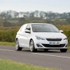 Photo officielle Peugeot 308 II Féline Blanc Nacré (UK)