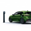 Photo borne de recharge Peugeot 308 III HYbrid Vert Olivine (202