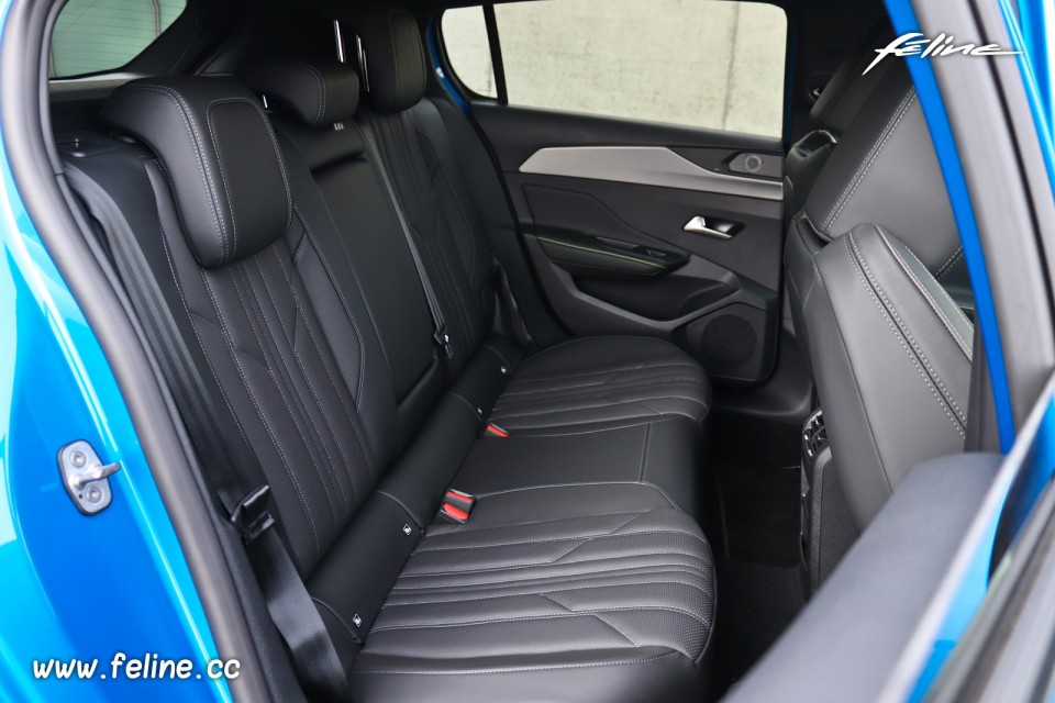 Photo banquette arrière cuir Noir Mistral Peugeot 308 III GT HY