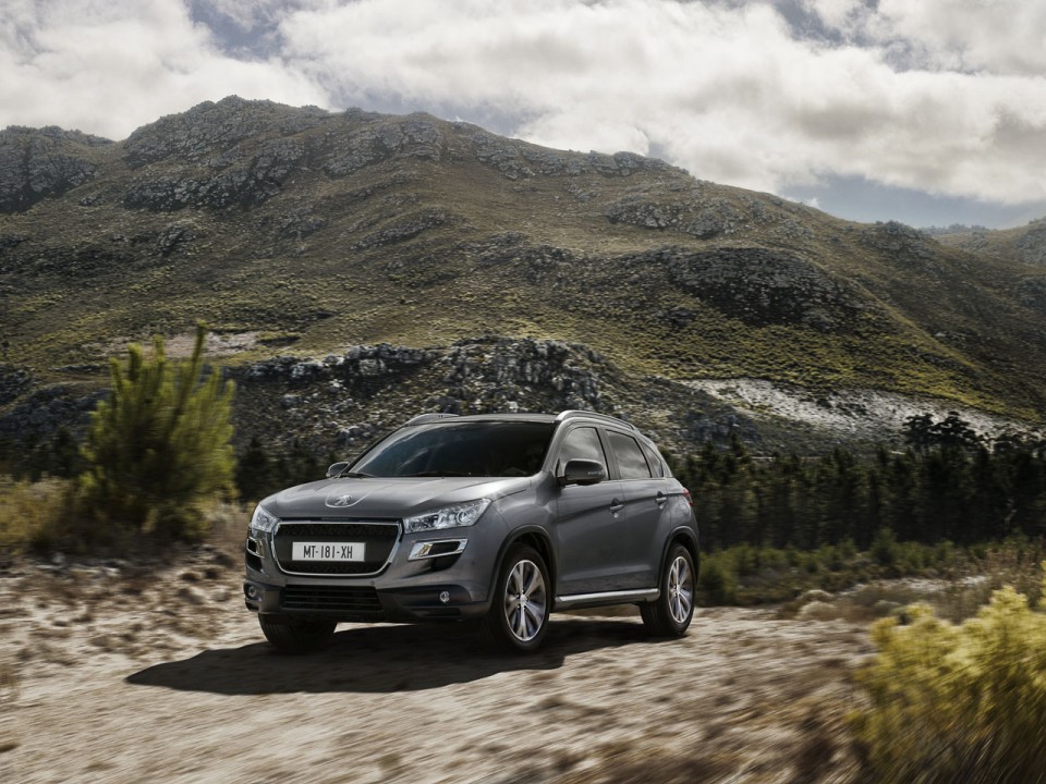 Photo officielle Peugeot 4008 I Gris Titanium - 2-020