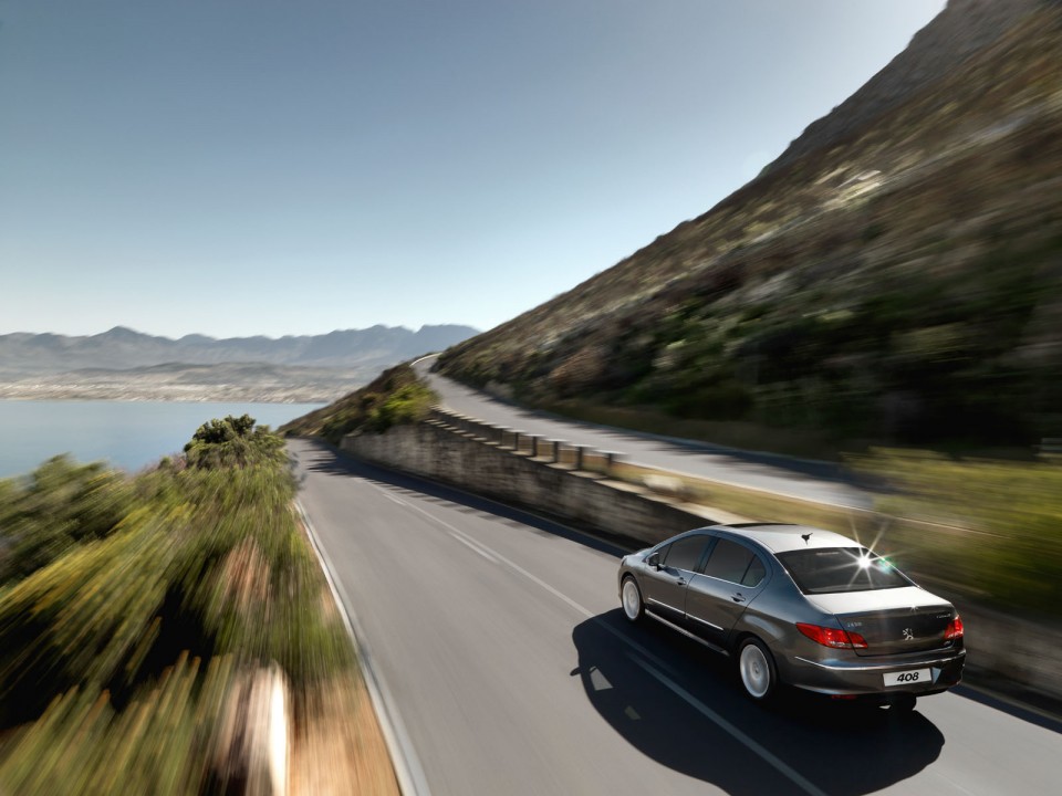 Photo Peugeot 408 I phase 1 (2010)