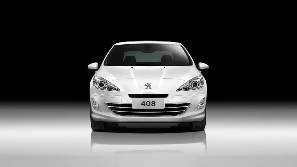 Photo face avant Peugeot 408 I phase 2 (2013)